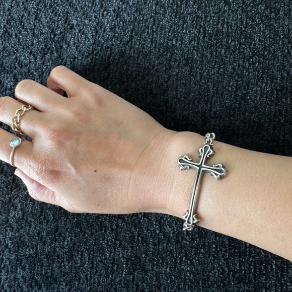 Rocking Ag // Sterling Silver Cross bracelet for woman - Picture 3 of 16